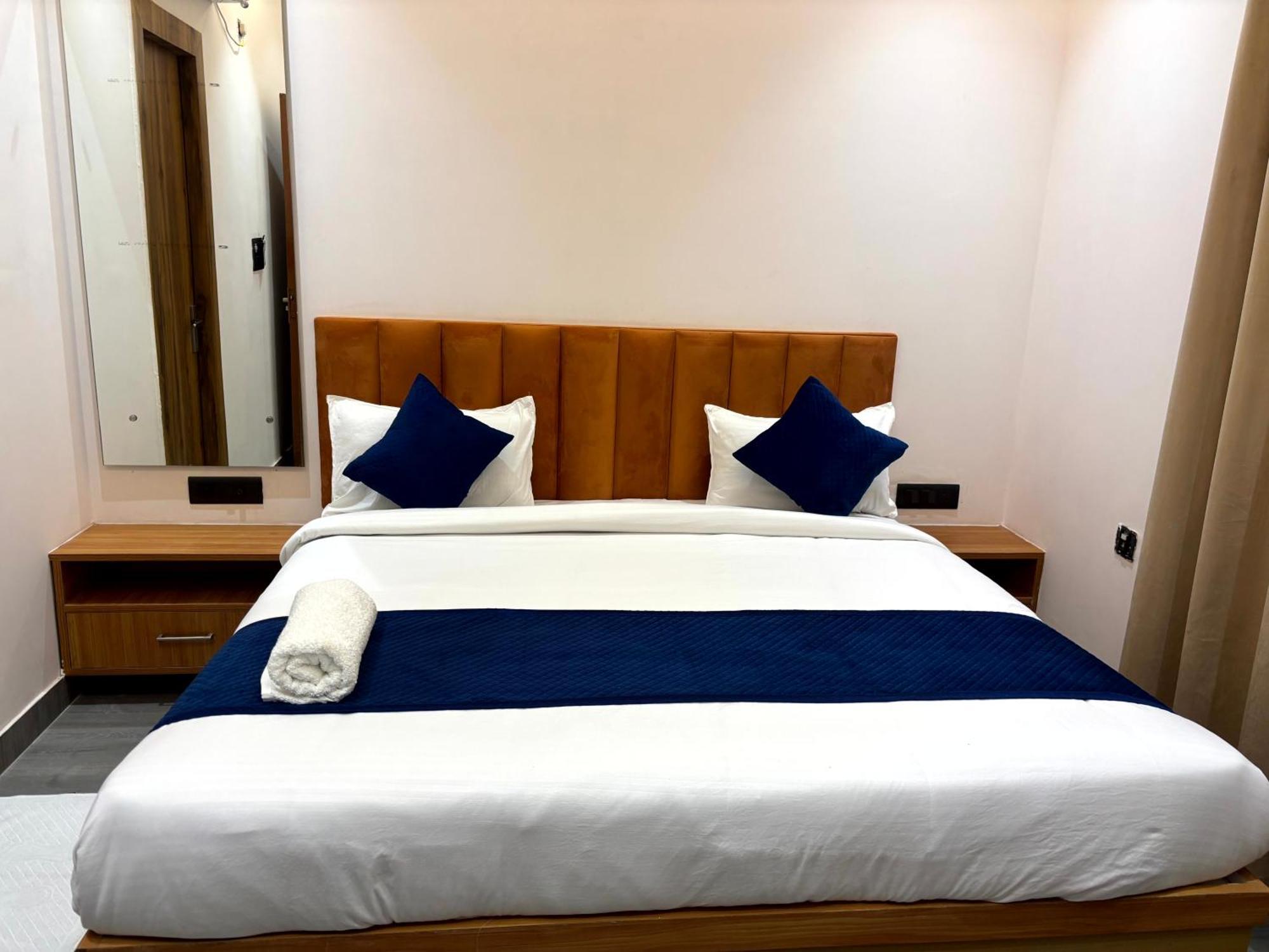 אגרה Hotel Taj Way By Jyoti Villa מראה חיצוני תמונה