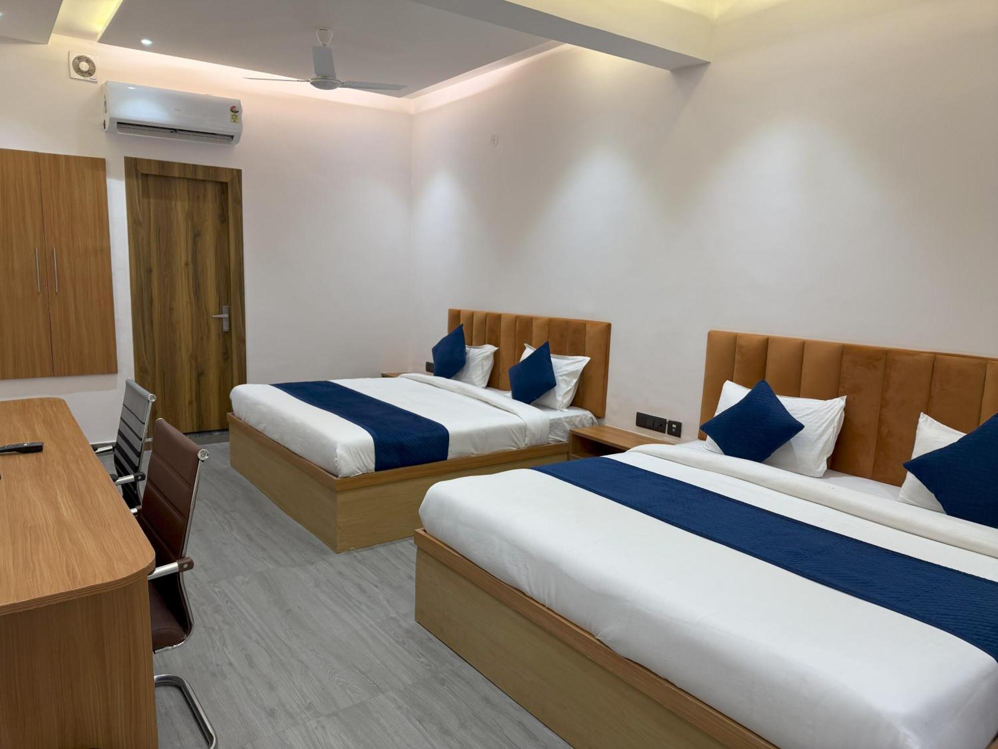 אגרה Hotel Taj Way By Jyoti Villa מראה חיצוני תמונה