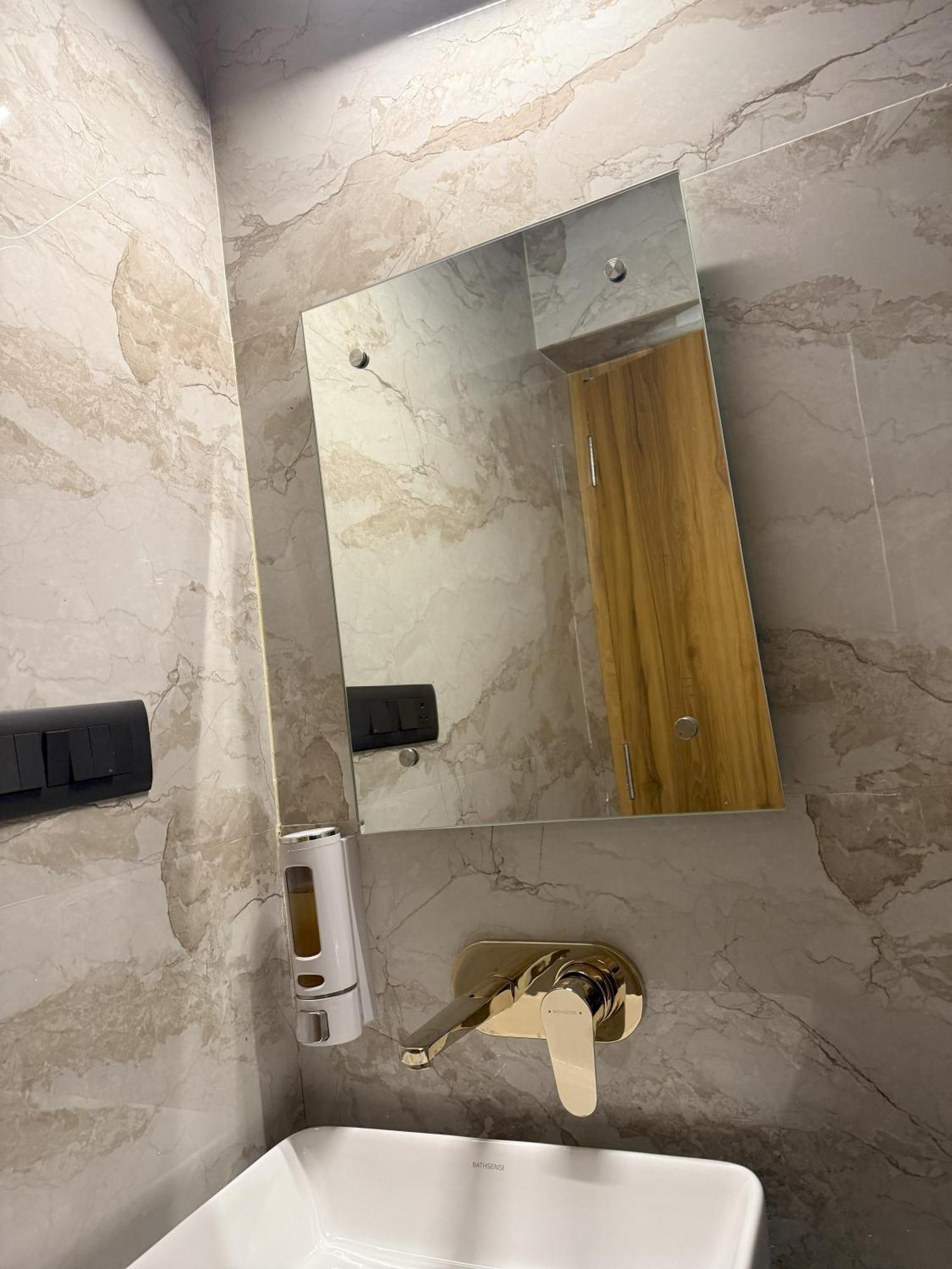 אגרה Hotel Taj Way By Jyoti Villa מראה חיצוני תמונה