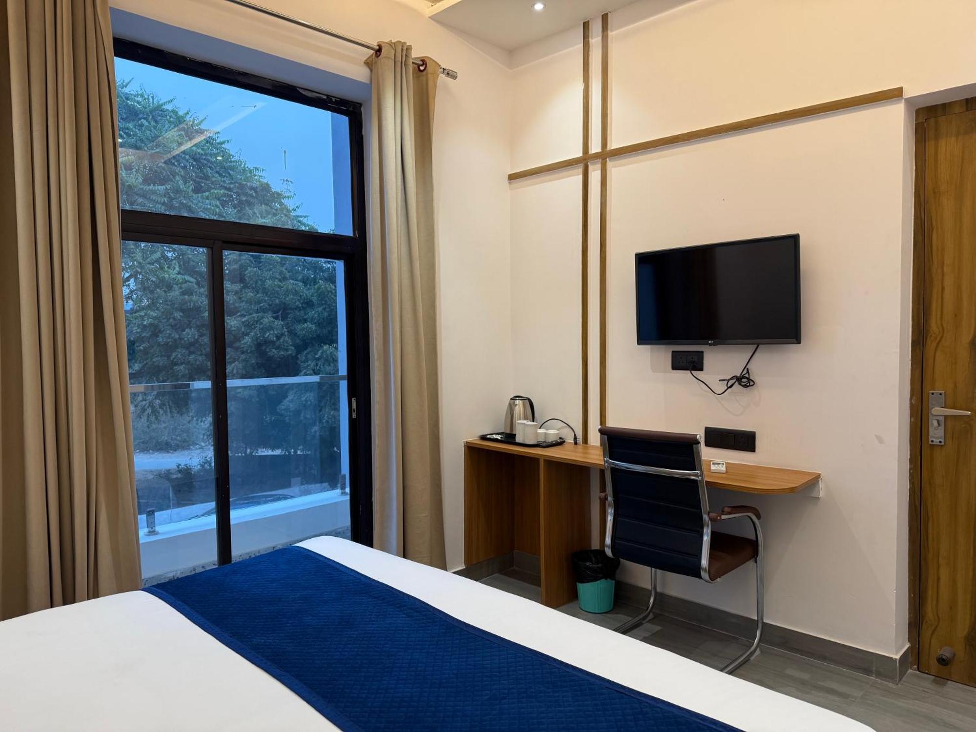 אגרה Hotel Taj Way By Jyoti Villa מראה חיצוני תמונה