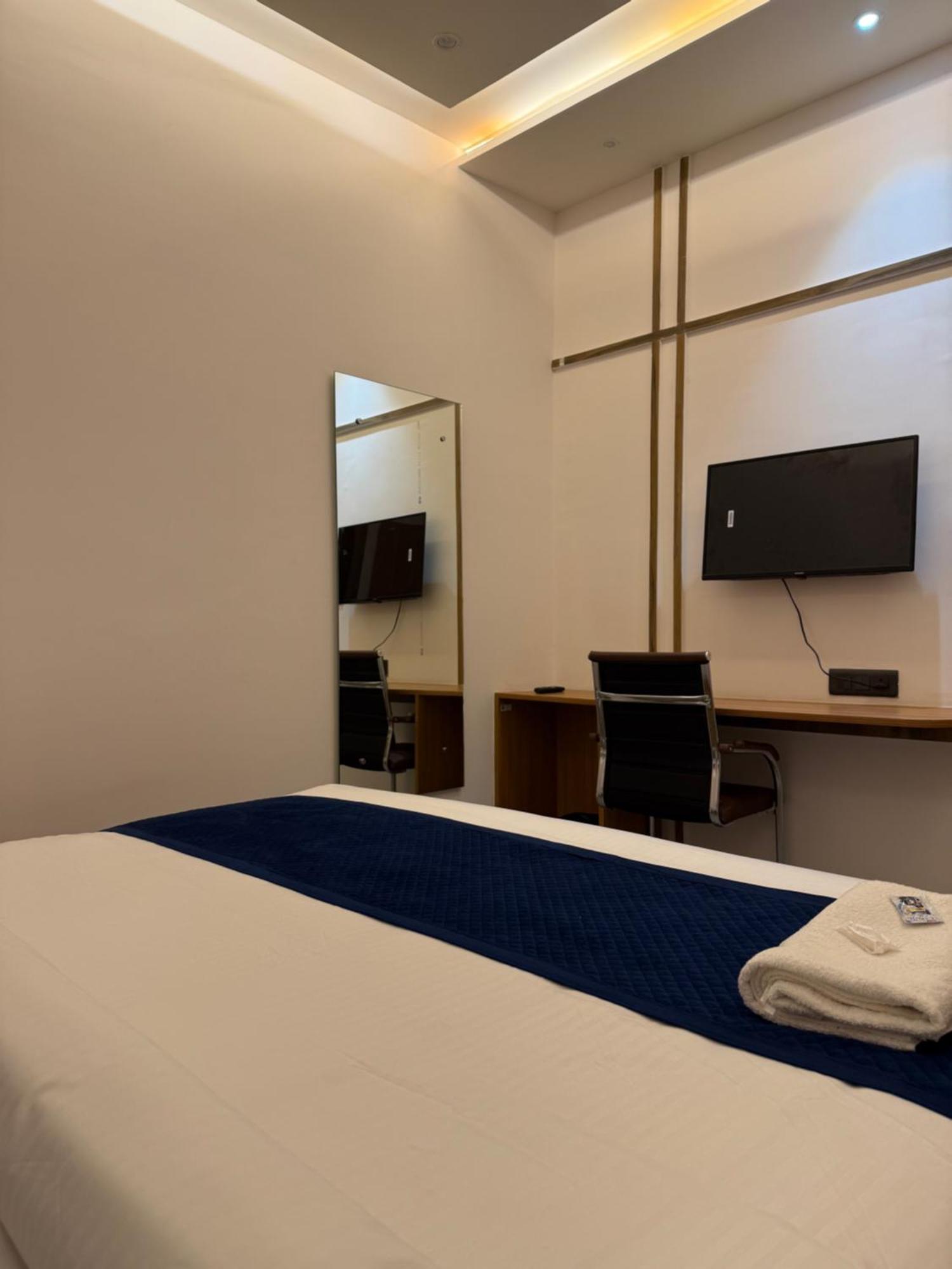 אגרה Hotel Taj Way By Jyoti Villa מראה חיצוני תמונה